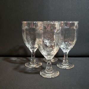 Libbey "Chilvary" Set Of Four Red Wine Glasses.